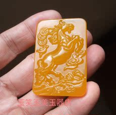 Украшения на шею 正黄玉马玉佩大平安方形黄玉马挂件浅浮雕黄玉生肖马黄马牌符包邮