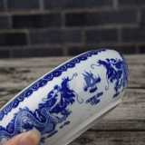 Вымойте антикварные голубые и белые керамики