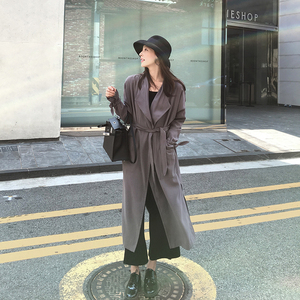 Thơ shwin mùa thu 2018 phần dài ve áo lớn phần mỏng áo gió nữ chia hem vành đai eo áo khoác