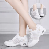 Сетчатая белая зимняя демисезонная спортивная обувь, танцующие туфли, против усталых ног