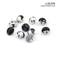 Группа из 10 штук черно -белого не повторяется