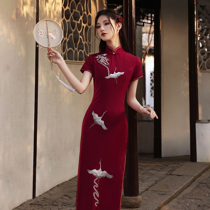 Summer cheongsam, lightweight elite red long dress, retro skirt, 2023 collection