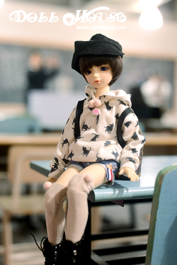 Beige【 End of sale 】 4 points BJD big baby MDD through Wear cat Ball ball + Backpack Shanghai physical store