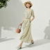 JII AMII cotton và lanh nữ váy dài nguyên bản retro mùa hè 2020 kiểu mới cổ chữ V và đường chữ A trên đầu gối - Váy dài