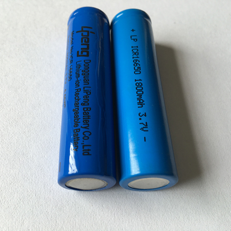 成都动力锂电池试运班列昨日首发