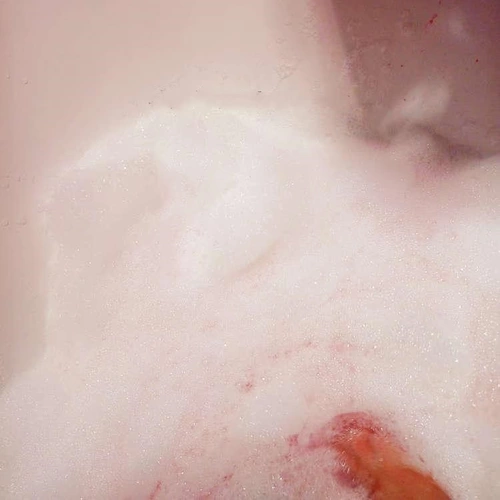 Осветляющее отбеливающее средство для принятия ванны с розой в составе для всего тела, «три в одном»