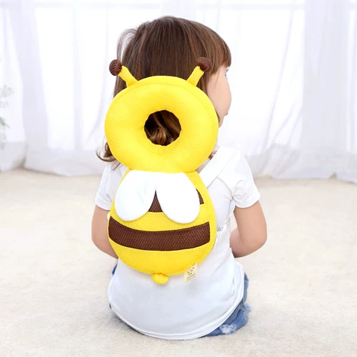 Научитесь сидеть в ребенке артефакта, чтобы упасть с головы, защитить мозг и защитить мозг.