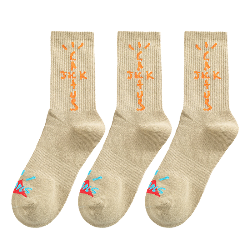 Ivory Grey 3 Pairstravisscottts Socks male Chaopai With letters female Middle cylinder Europe and America af1 video game collocation dunksb