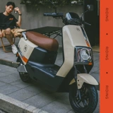 爱玛 Электромобиль, батарея, модный электрический мотоцикл с фарой для пожилых людей, официальный флагманский магазин, 72v