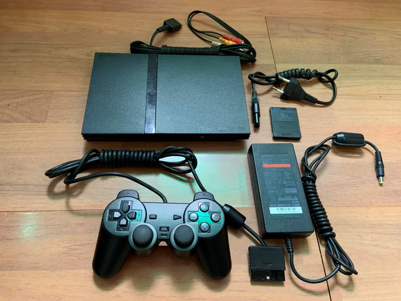 Sony домашняя игровая консоль ~ PlayStation2 (PS2) Slim SCPH-70005 17кор