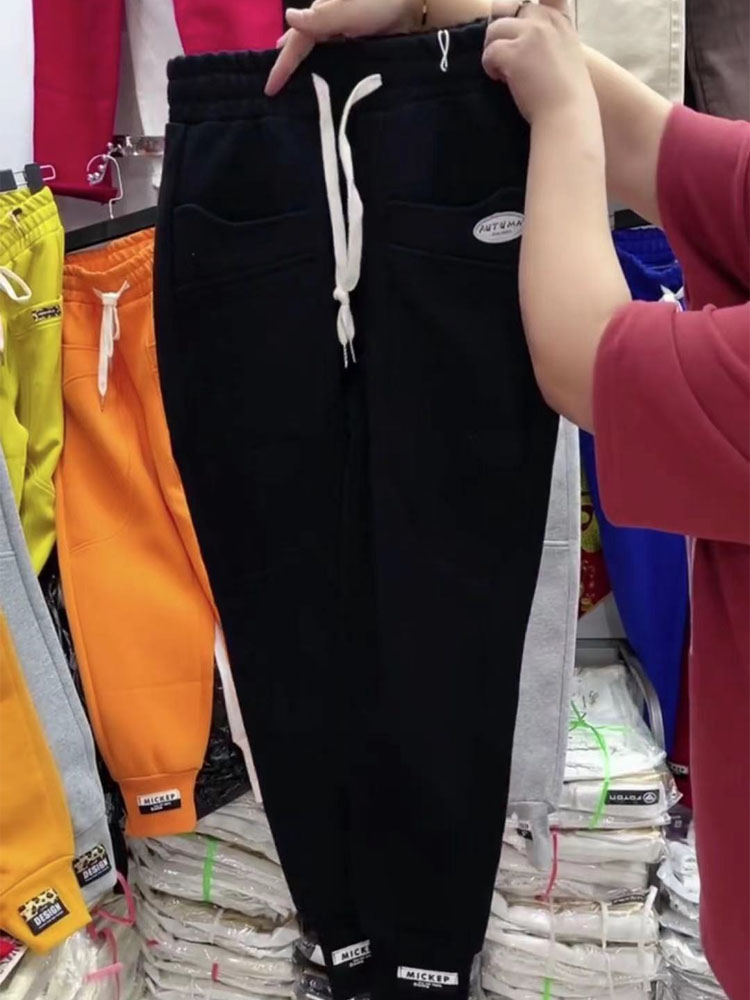 Black2021 Spring new pattern white sweatpants  female Harlan Leggings easy Show thin Little feet Radish trousers candy Sports pants