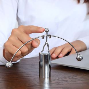 牛顿平衡摆不倒翁男生生日礼物毕业抖音同款创意闺蜜实用学生送女