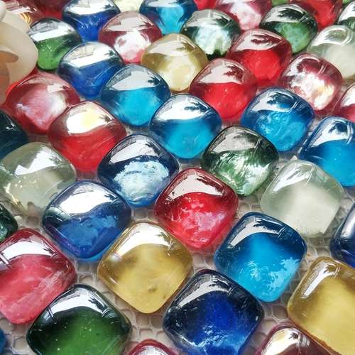 Современная и минималистичная синяя стеклянная мозаика на стену, хлеб