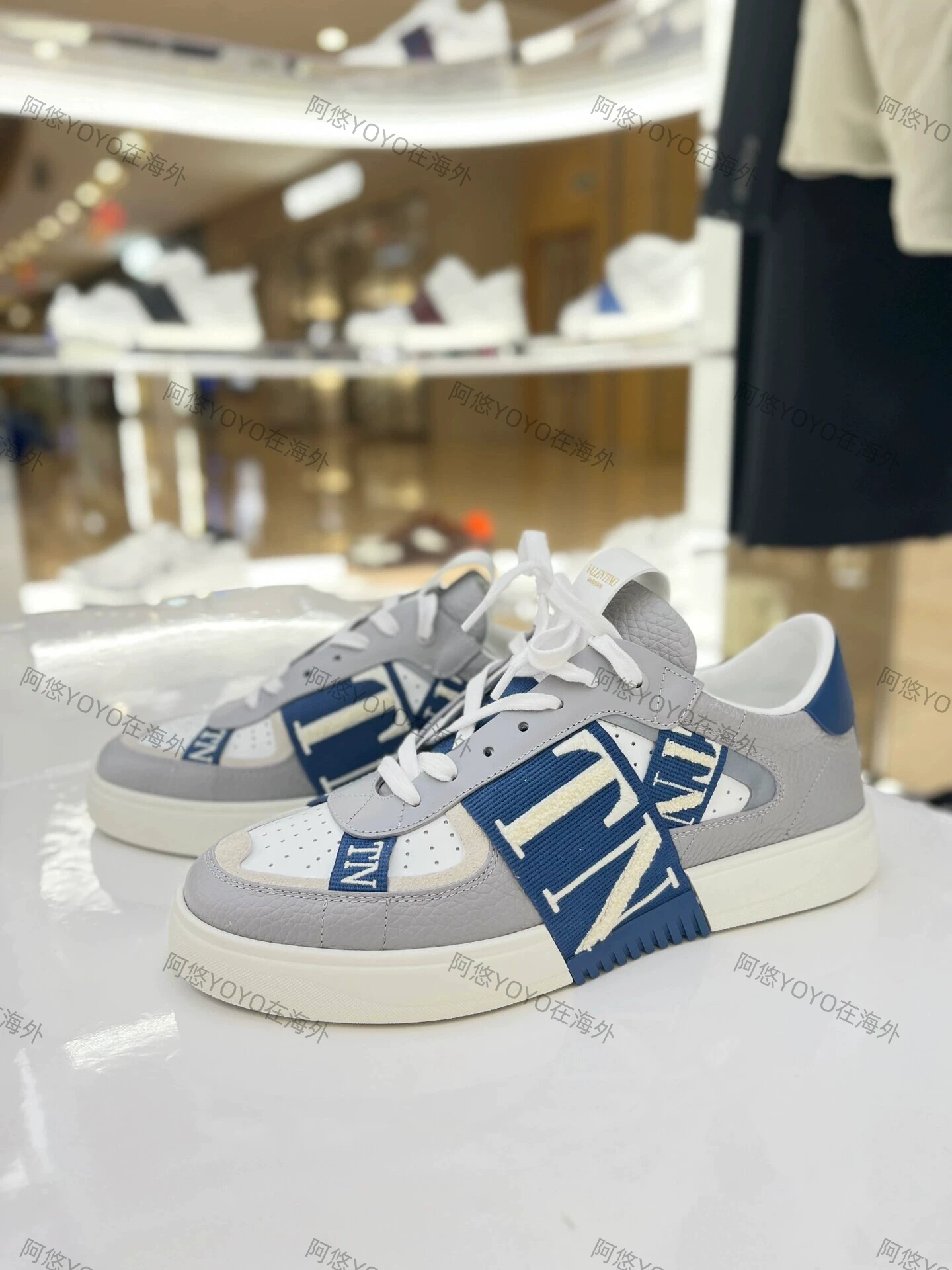 Valentino Basket Bread, Shoes