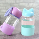 Компания Custom Gift Cup Company, продвигая рекламную акцию водяной чашки, сотрудники логотипа для отправки подарков на фестивале благосостояния с чашками