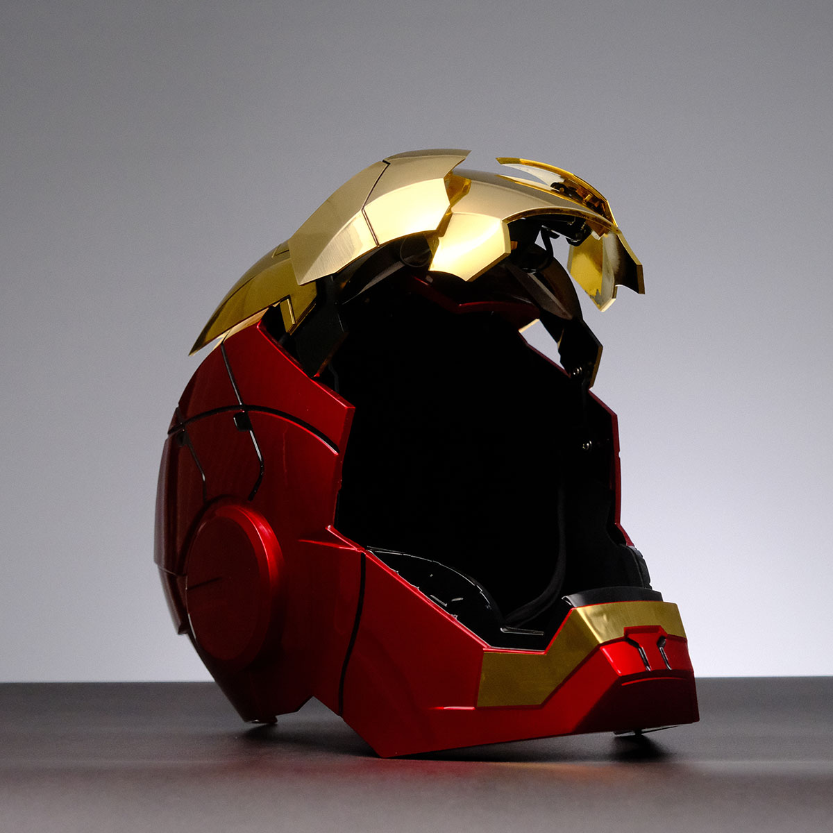 AutoKing ak1/1 Iron Man MK5 Helmet Real Wearable Transformable Voice Control Electric Opening and Cclosing Spot