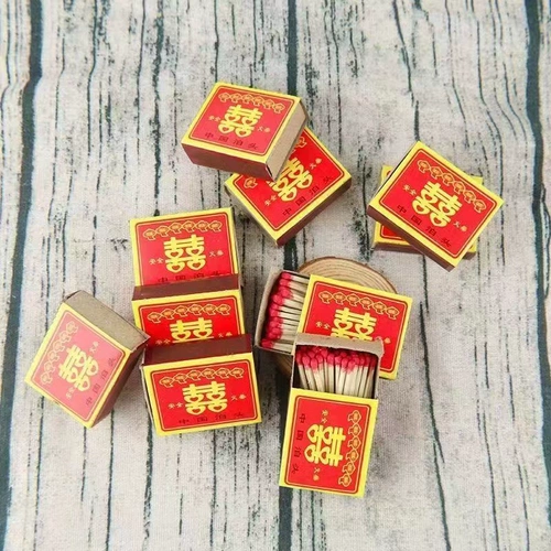 Старый в стиле двойной счастливое безопасное матч, океанский пожарный дом