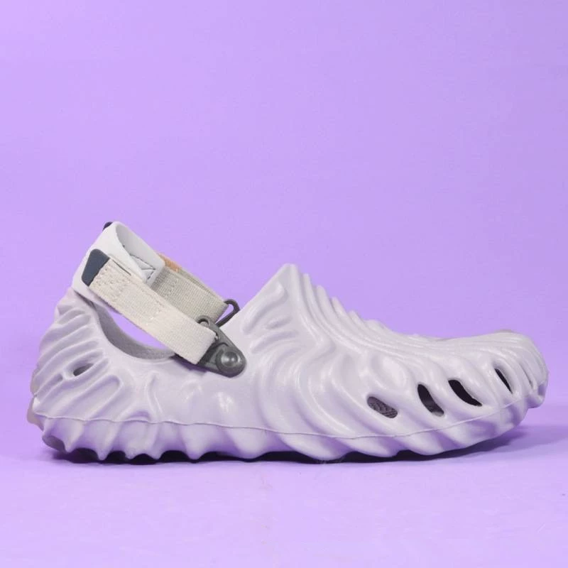 Crocs 22 Новая Строка Волны участвуют в летних отпечатках, отверстия обуви, противоскользящие мужские и женские и лучшие пляжные сандалии 207393