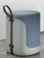 Кожаный стул домашний дизайнер гостиной дизайнер скамейка творческая простота, современная ткань дварф -табурет сидящий стул кожаный пирс рука -в