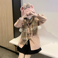 Розовое пальто