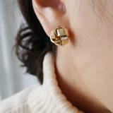 Небольшие дизайнерские универсальные серьги, тренд сезона, серебро 925 пробы, простой и элегантный дизайн