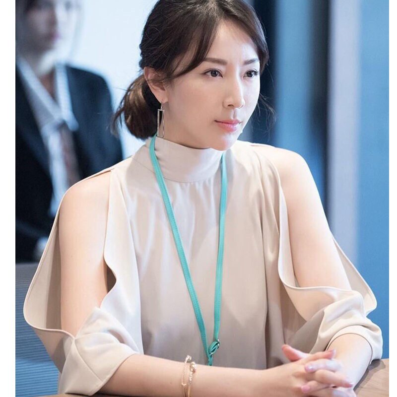 动物系恋人啊隋棠明星芬妮同款露肩雪纺衬衫2018春夏新款