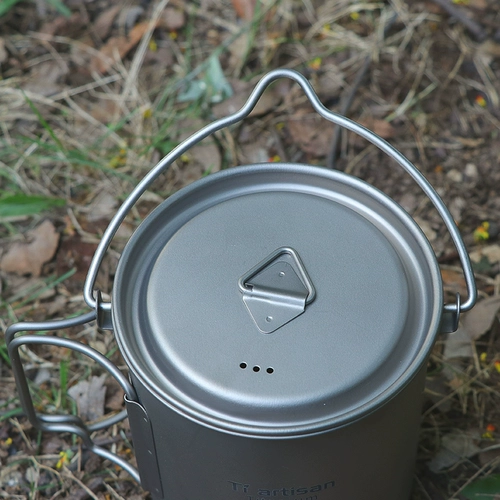 Клуб выживания выживания кустарники на открытом воздухе