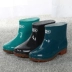 Đôi giày mưa đi ủng đi mưa giày không thấm nước giày nam mùa hè ống ngắn trong ống thấp để giúp cộng với giày nhung nhà bếp nước giầy cao su giày boot nam chống nước Rainshoes