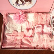 Túi quà tặng bé tháng thiết lập hộp mùa hè cô gái sơ sinh bé hộp quà tặng nữ gạc sinh phần mỏng bé gái quần áo