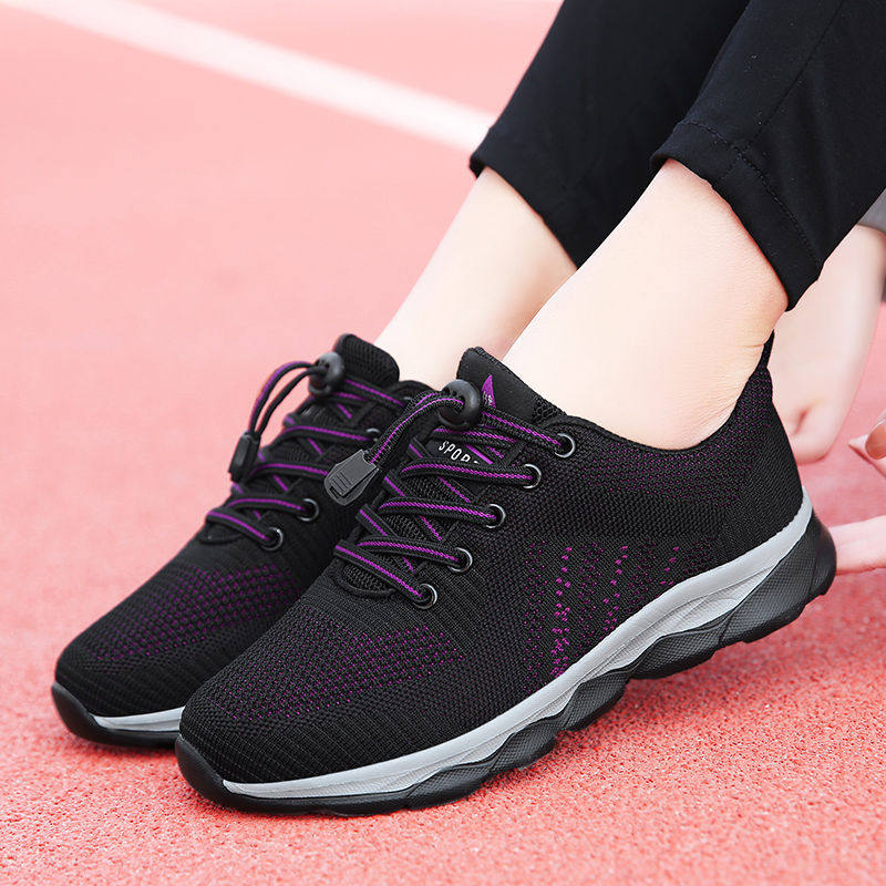 Old Beijing cloth shoes Women's spring new style elderly walking shoes, anti-slip soft-soled mother sports shoes, lightweight for middle-aged and elderly people details Picture