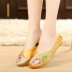 Đặc biệt cung cấp mới cũ Bắc Kinh giày vải dép của phụ nữ mùa hè retro thêu giày gió quốc gia dép nhà thịt bò gân dưới trượt dép adidas Dép