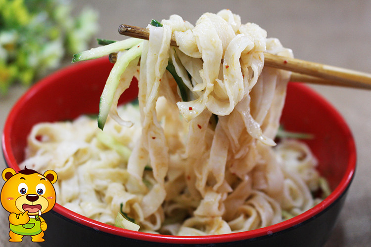 顶大热汤面皮 麻酱拌凉皮儿102g*24袋/箱子批发 方便食品包邮