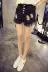 2018 mùa xuân mới của phụ nữ Hàn Quốc viền hoang dã cao eo rộng chân quần short denim nữ sinh viên mùa hè quần nóng thủy triều quần jean đen nữ Quần jean