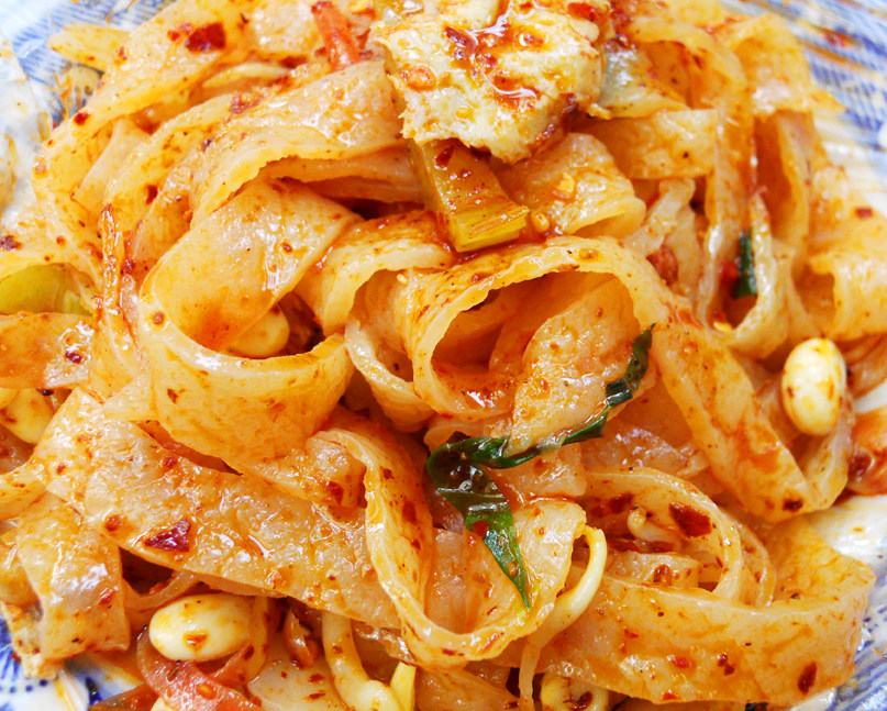 做好的正宗宝鸡擀面皮