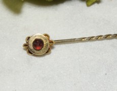Украшения на шею a欧洲西洋德国首饰 585/14k黄金天然刻面石榴石领带针/领针 0.9克