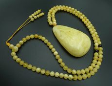 Украшения на шею a 天然白花蜜蜡大挂件 重达40.42g