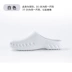 Medical operating room slippers for women, non-slip breathable laboratory hole-toe toe men's shoes, ICU doctor's special surgical shoes 