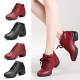 Женские танцевальные туфли, новинка 2023 года, туфли для кадриль, танцевальные туфли на средней каблуке с мягкой подошвой для женщин, белые танцевальные туфли из натуральной кожи, современные танцевальные туфли