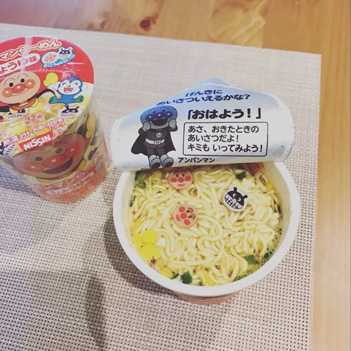 Spot японский хлеб сверхчеловеческий мгновенный лапша мгновенная лапша мгновенная лапша