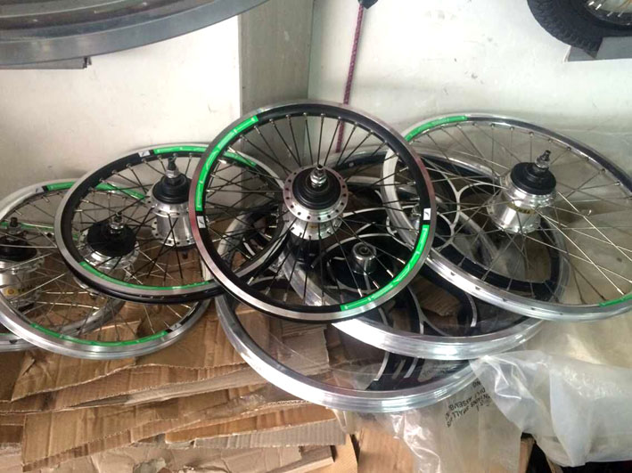 26 inch 9 speed rear wheel