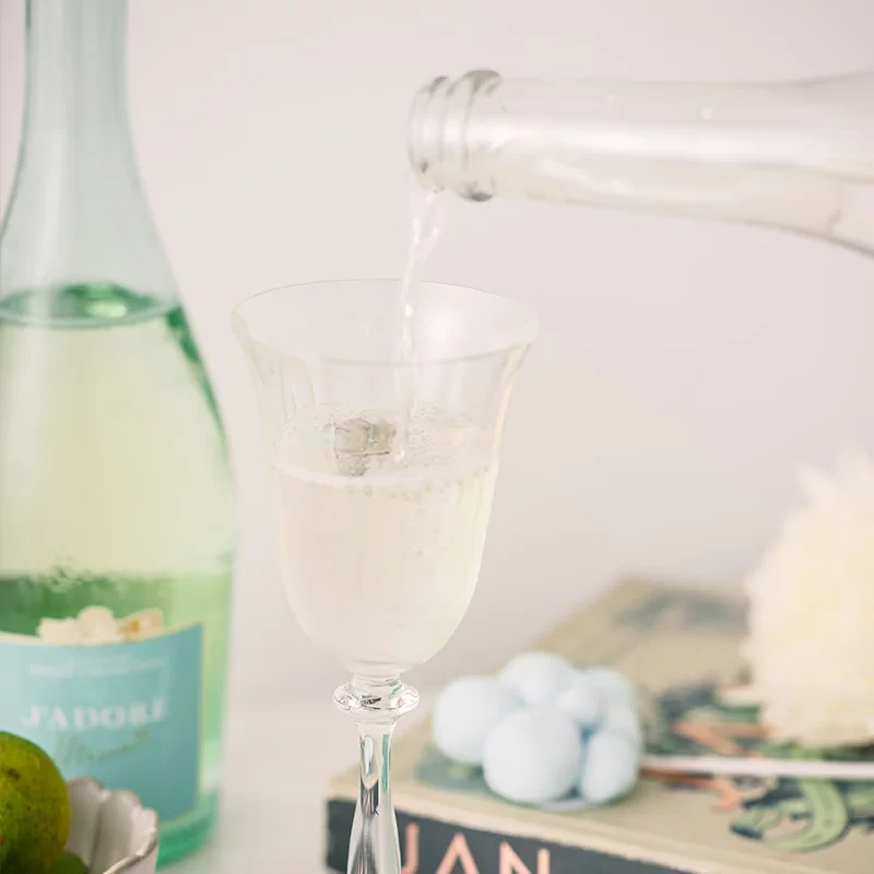 Итальянская оригинальная бутылка вина Eina Sweet Sweet High Publisa Moscato Moscat's Publisa Sweet Sweet Wine