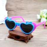 Радужные мероприятия используют детские очки для очков 2-7 лет, чтобы носить цвета для смешивания и совпадения