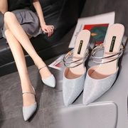 Phiên bản Hàn Quốc của sandal 2018 mùa hè mới của phụ nữ có cảm giác dày với những đôi giày cao gót thời trang mang hai đôi sandal và dép