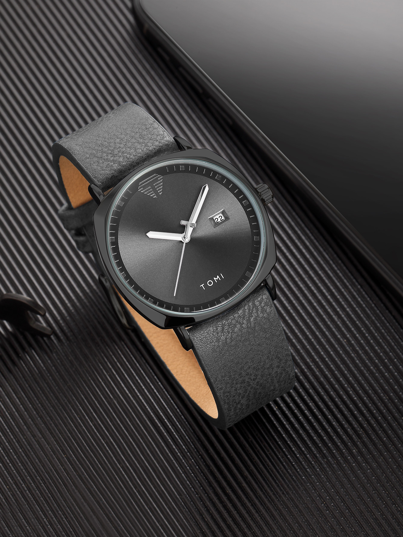 TOMI New China-Chic Online Celebrity Student Fashion Reloj de cuarzo pequeño estilo universitario simple para hombre a prueba de agua_voghion.com