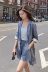 Nữ thần Fan phù hợp với nữ 2018 new retro linen sọc nhỏ phù hợp với thời trang giản dị Hồng Kông hương vị quần short hai mảnh Business Suit