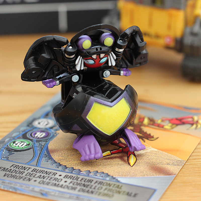 BlackGenuine bulk cargo Explosive pill Early generation A generation Sega Japanese version spirit Explosive pill deformation dinosaur egg Toys