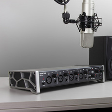 Аудио интерфейс tascam us-4x4 us4x4 4进4出