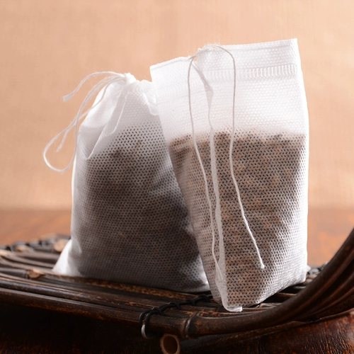 Мундштук из нетканого материала, чай в пакетиках, 10×15см