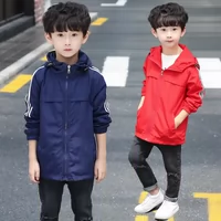 Áo khoác bé trai mùa xuân 2018 Áo khoác trẻ em mùa xuân và mùa thu mới cho bé trai Hàn Quốc áo khoác dài