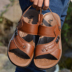 2018 mùa hè mới của nam giới dép da giày bãi biển của nam giới thủy triều breathable dép giản dị và dép của nam giới gân dưới mặc Sandal